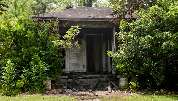 At least six abandoned homes in Selma have been burned in the past two days.